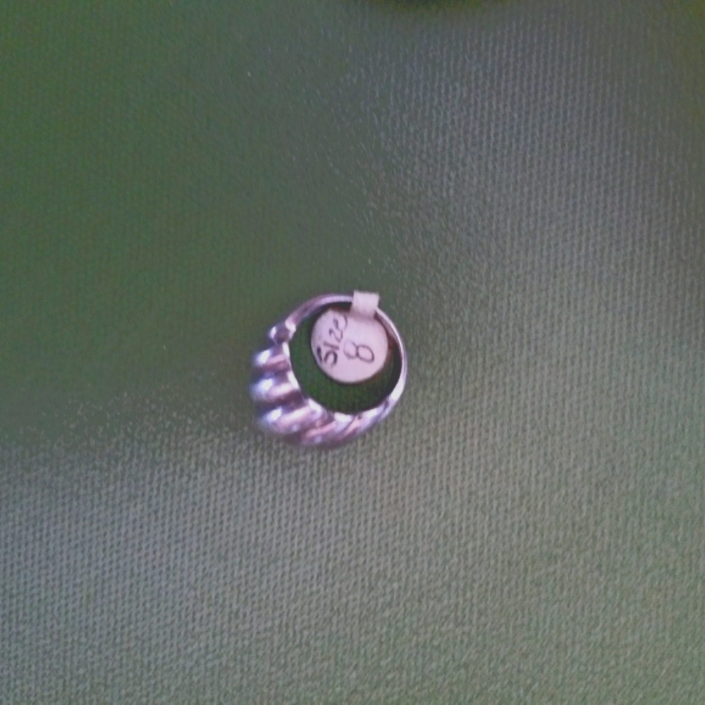 Sterling silver ring - Picture 2 of 6